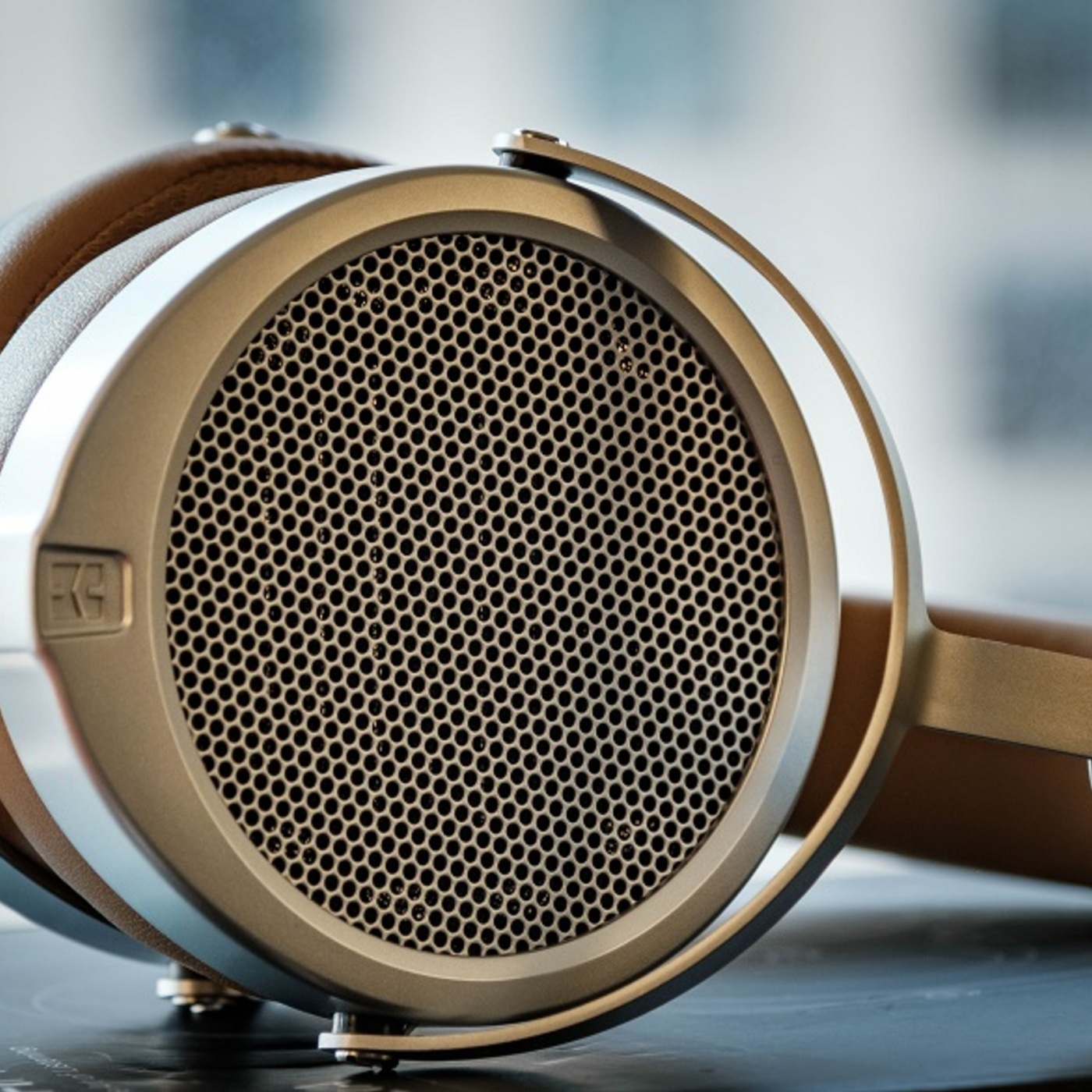 Interview with HiFiMAN CEO Dr. Fang Bian