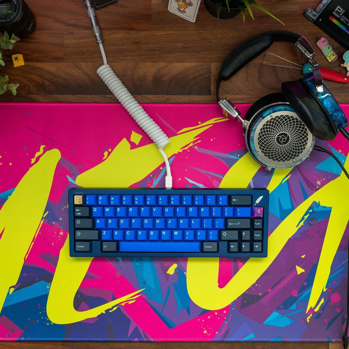 The HEADPHONE Show Custom Keyboard Crossover with ALEXOTOS, and surprise guest Alex Rosson