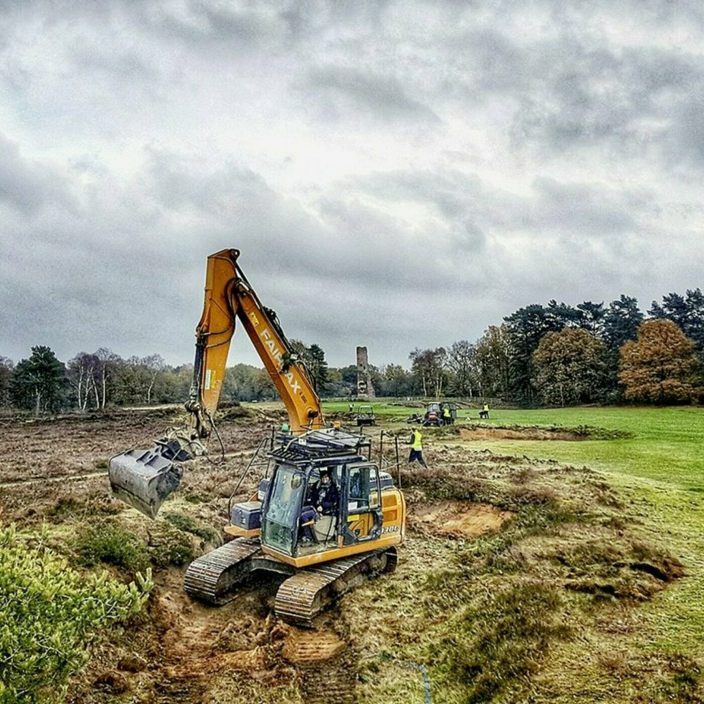 Digger Girl :) Trailer - Angela Moser