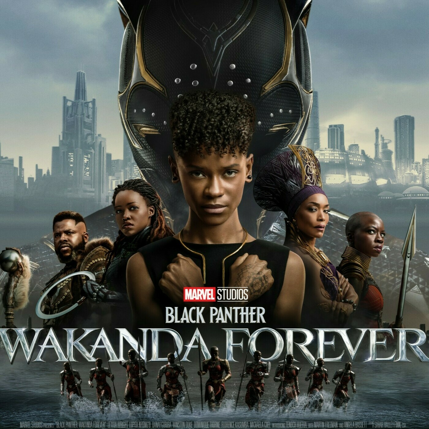 Black Panther: Wakanda Forever (& a man hugging a rat in the dark)